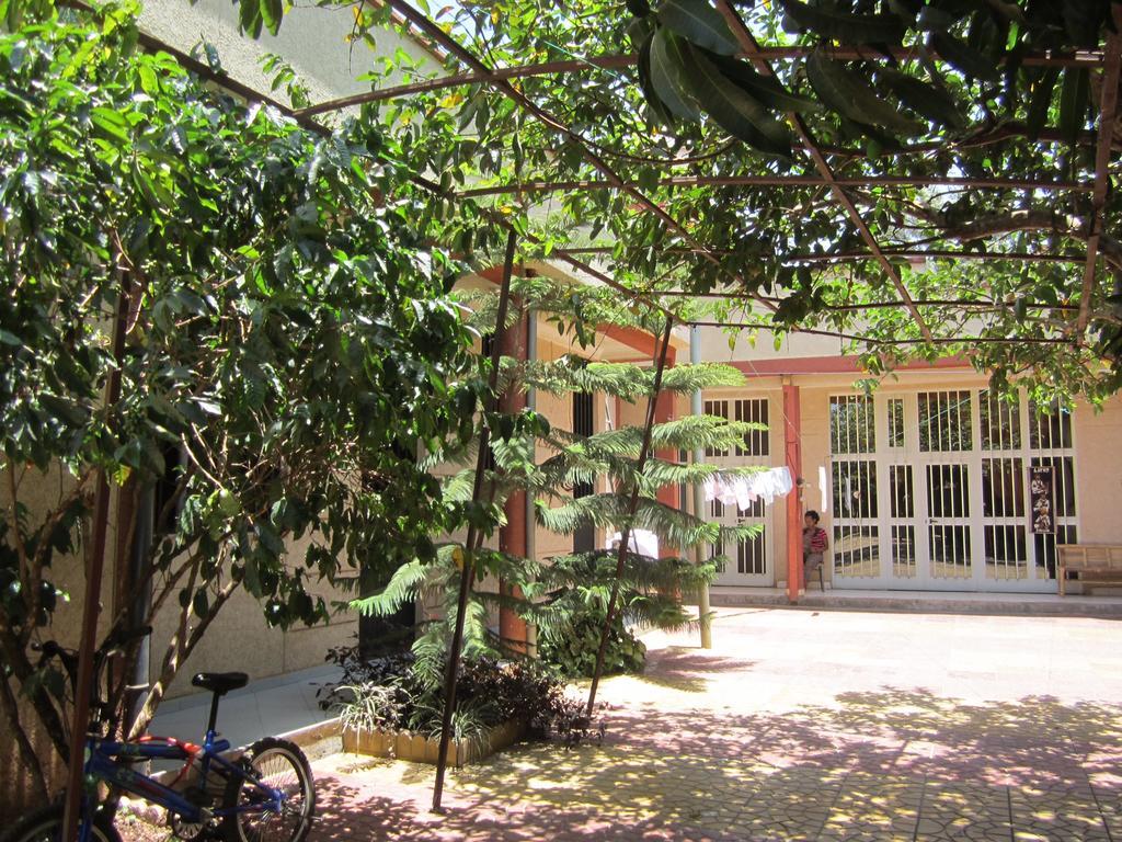 Manuhie Backpackers Lodge Bahir Dar Dış mekan fotoğraf